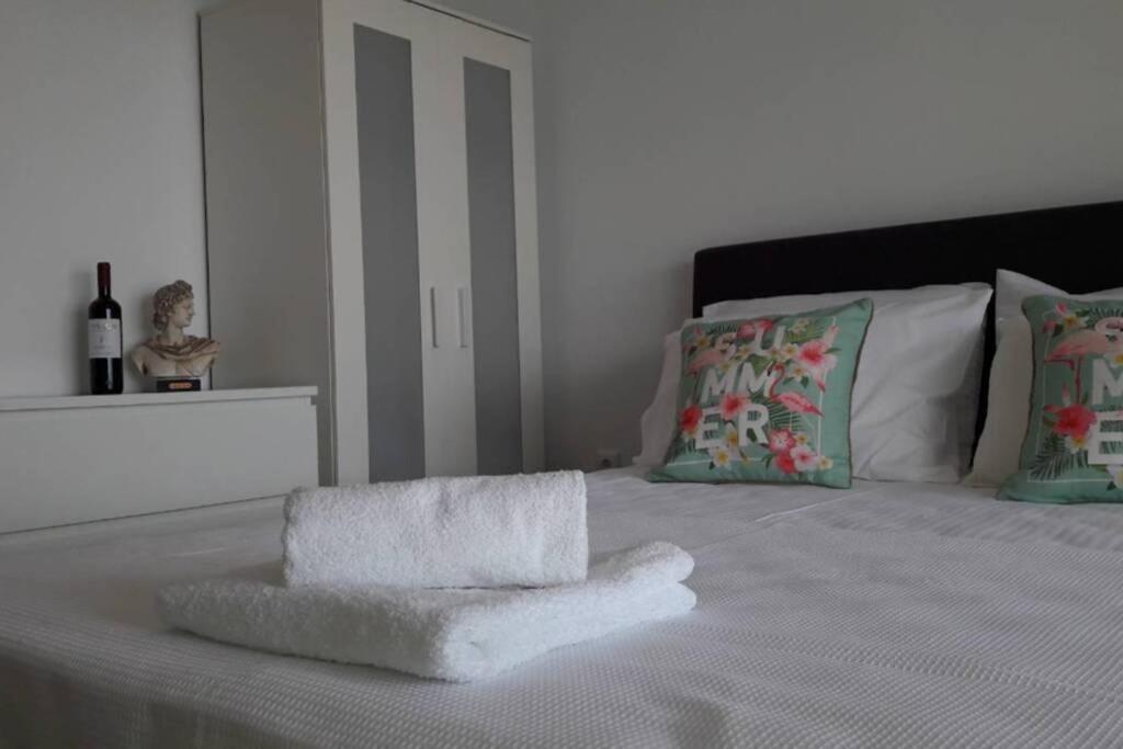 Apollo Romantic Sea View Villa Kivérion 外观 照片